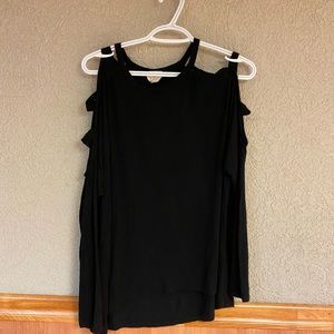 Black cut-out at shoulders long sleeve top